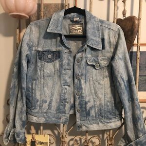 Levi blue Jean jacket with distressed paint look